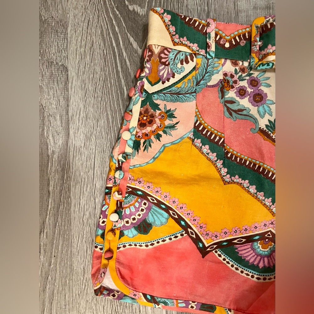 Zara High Rise Linen Print Shorts - BLOGGER FAVORITE - Picture 2 of 9